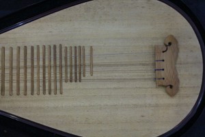 Beijing-Rosewood-Pipa (4)